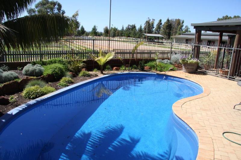 Coranda Lodge Armadale Bagian luar foto